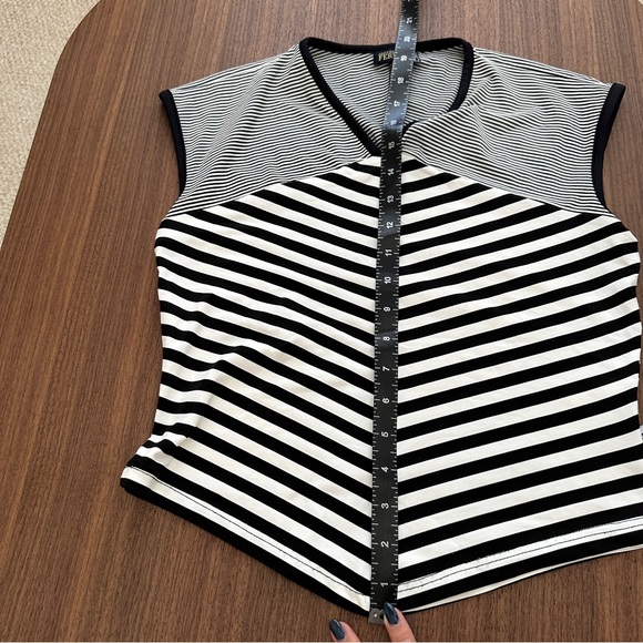 Gianfranco Ferre - black and white striped v neck top - Picture 6 of 6
